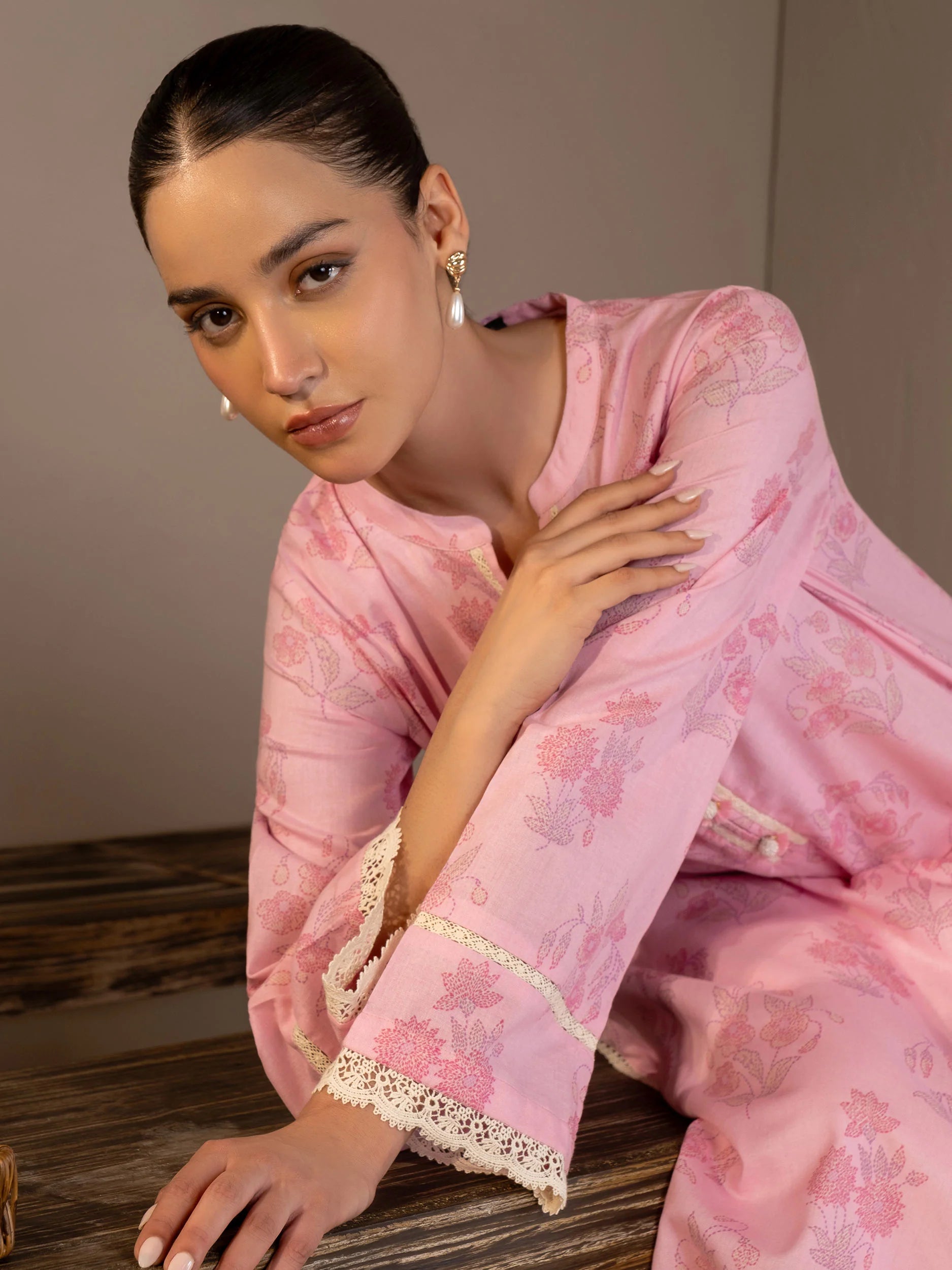 U3489PINK