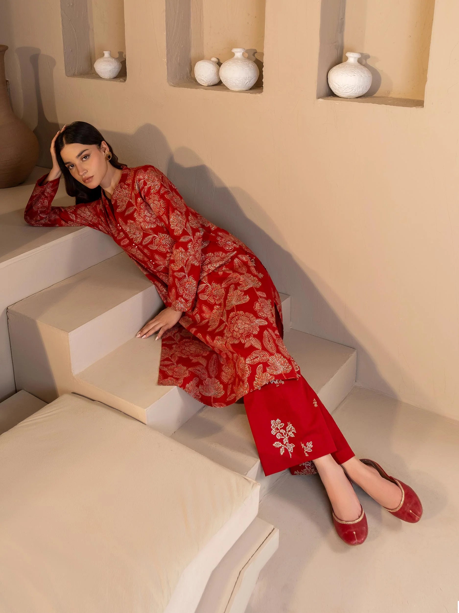 U3717RED